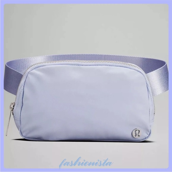 🆕 NWT Lululemon Everywhere Belt Bag 1L Blue Pastel - Picture 3 of 8